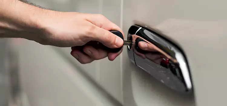 Why Choose Our Auto Locksmith Team in Bridgeport, CT?